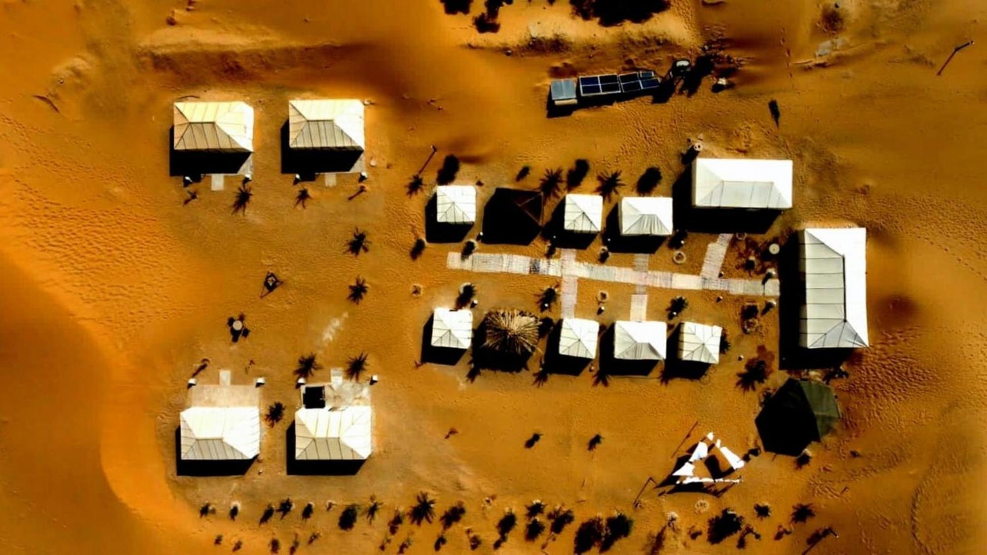 La Vallee Des Dunes - Auberge, Bivouacs Et Excursions Мерзуга Экстерьер фото