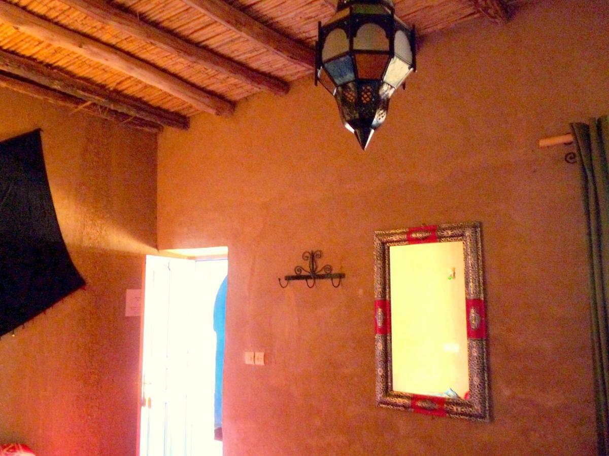 La Vallee Des Dunes - Auberge, Bivouacs Et Excursions Мерзуга Экстерьер фото